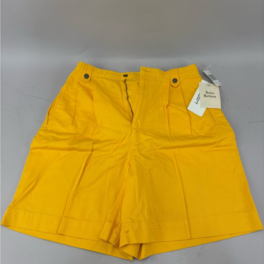 Vintage Women's Yellow Shorts
